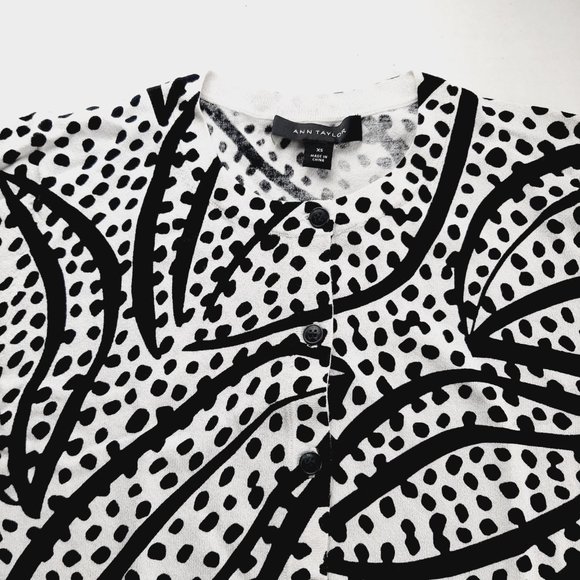 Ann Taylor Womens Cardigan Sweater Size XS Black White Button Front Knit - Picture 2 of 7